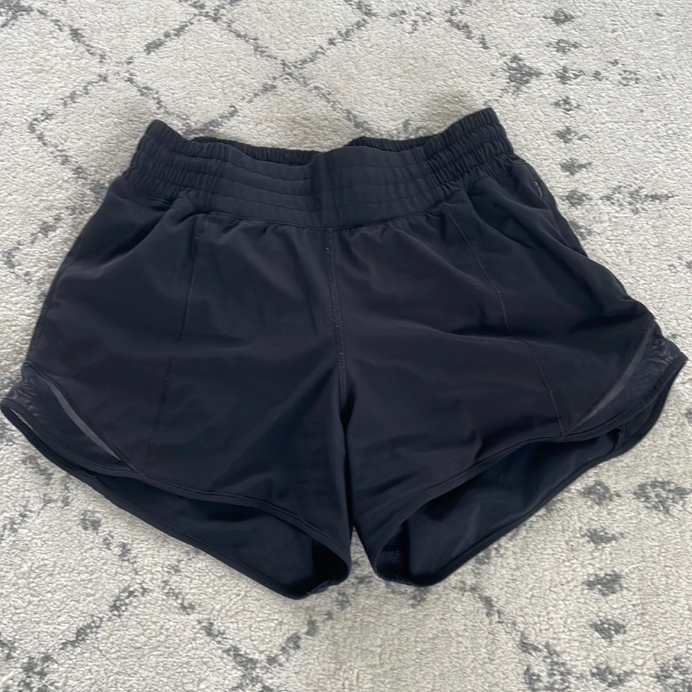 Lululemon hotty hot high rise shorts 4 inches